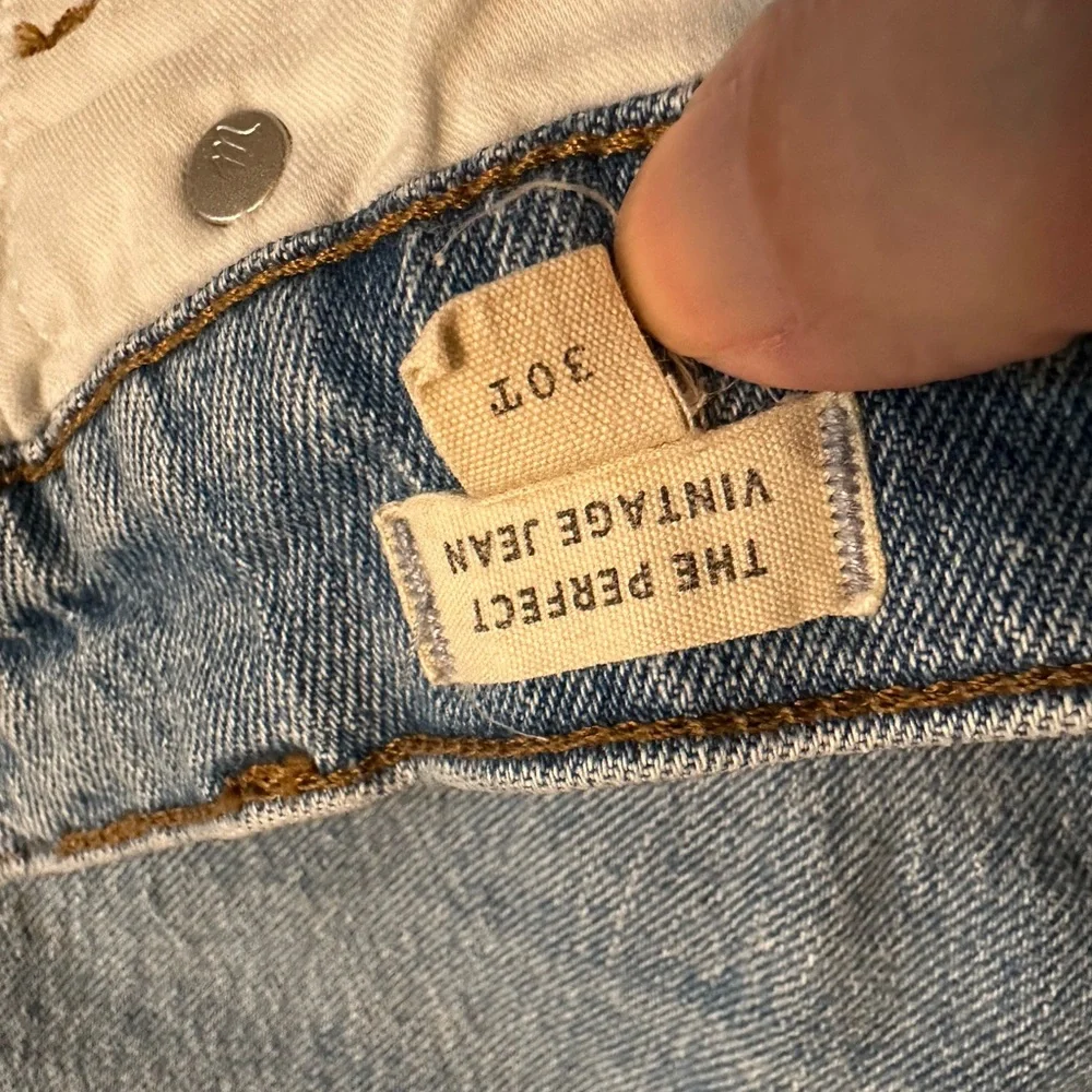 Madewell The Perfect Vintage Jean, size 30Tall - Picture 7 of 7